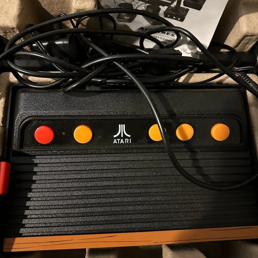 Atari Flashback 7 Classic Game Console Deluxe Edition